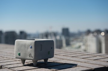 水泥器皿 / 四房兩廳小公寓