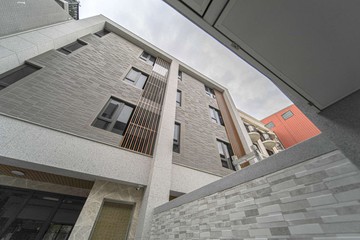 三塊厝｜面寬6米2｜五套房｜內斂奢華｜電梯車墅大｜高雄市三民區通化街