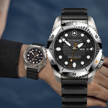 VICTORINOX 瑞士維氏 Dive Pro 300米 鈦金屬潛水機械錶 男錶 手錶-43mm黑 VISA-242070