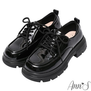 Ann’S時尚增高不累腳！超輕量綁帶厚底樂福鞋5cm-漆皮黑