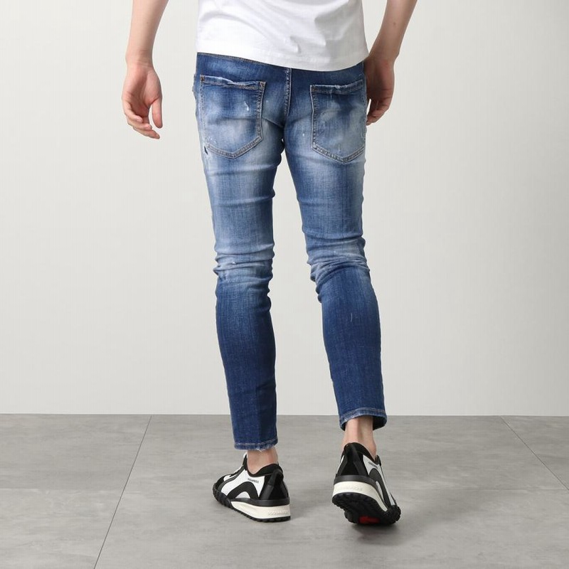 DSQUARED2 ディースクエアード ジーンズ SKATER JEANS S74LB1056