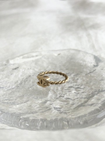 【VintageShop solo 日本直送中古包專賣店】CHANEL 香奈兒 戒指 霧金 經典雙 C 扭結 復古 vintage 老品 whweu6