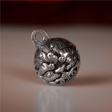 復古藏銀白銅麒麟鈴鐺吊墜藏傳民族風手工掛飾辟邪保平安護身符1入