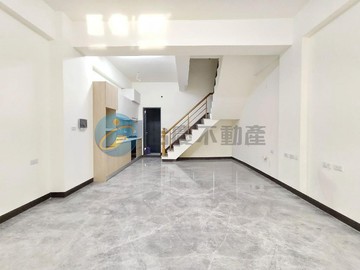 永康全新未住4房車墅透天近成大平實勝利學區｜台南市永康區勝利街
