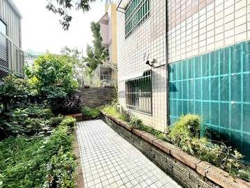 中山商圈近74大三房邊間採光戶擁大庭院附平車｜台中市太平區振福路