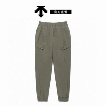 【DESCENTE】迪桑特 男士 運動長褲 休閒工裝束口褲 (卡其色)
