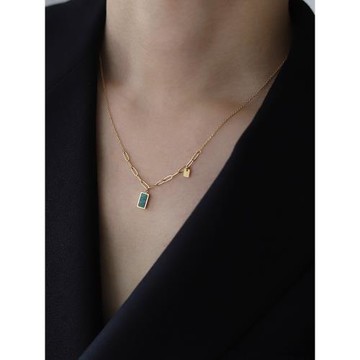 復古高級感輕奢孔雀石方牌項鏈鍍18K金女鎖骨鏈新款禮物