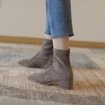 莎梨ins 強推巨舒服！溫柔杏色方頭中跟彈力靴短靴瘦瘦靴女及踝靴