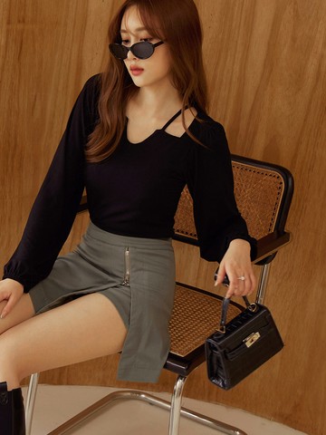 時髦造型領口垂墜公主拋袖上衣