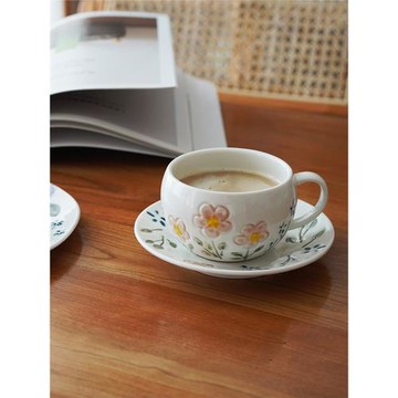 然而家 日本設計款咖啡杯碟小清新手繪釉下彩拉花杯橢圓盤點心盤