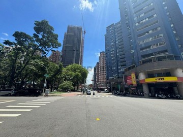 百星新都高樓景觀面公園4房大平車｜高雄市鼓山區華榮路