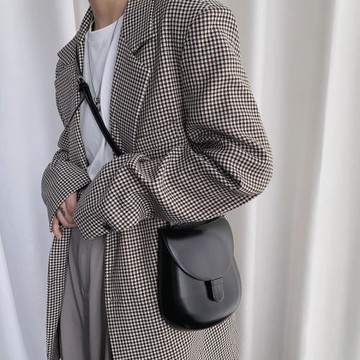 韓國復古皮質休閑翻蓋斜挎包INS簡約潮流小眾設計手機包男小方包