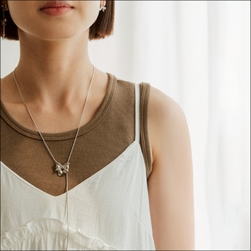 立體蝴蝶結設計Y字項鍊