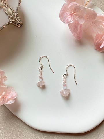 【 Kimiko手作飾品】 粉色水晶珍珠銅線編織造型耳環