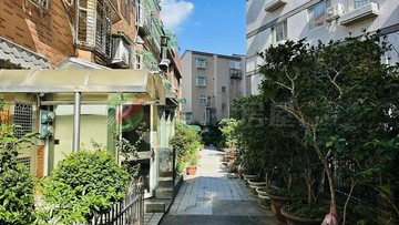 藝文特區~同德國中優質花園別墅~雙車位｜桃園市桃園區同德七街
