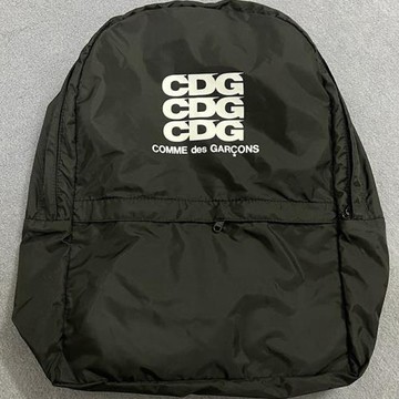 跨境日系2026潮牌cdg休閑百搭防水字母大容量超輕雙肩背包