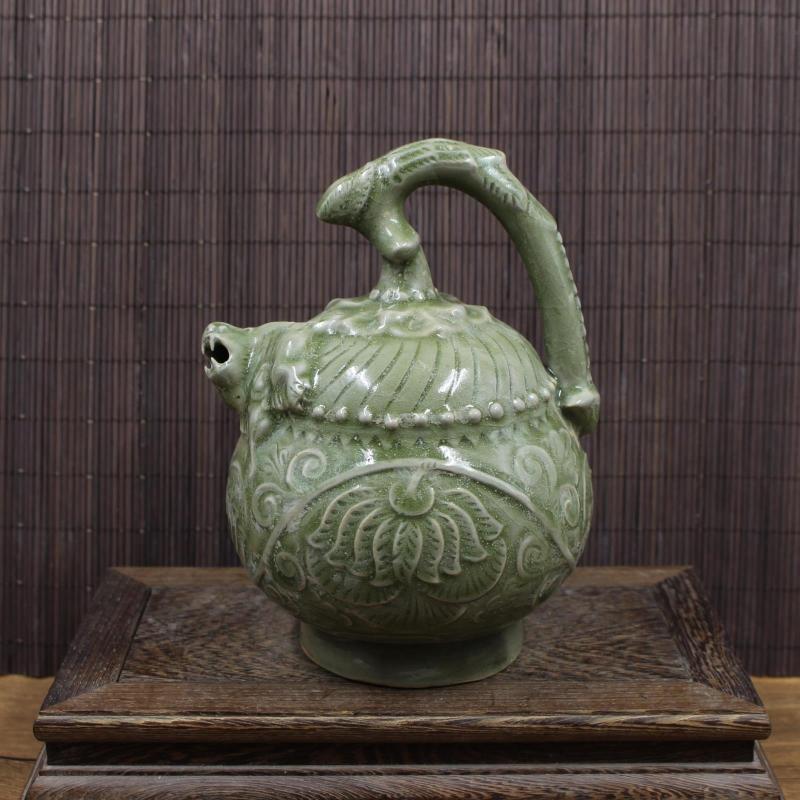 耀州窯 青磁逆流壺