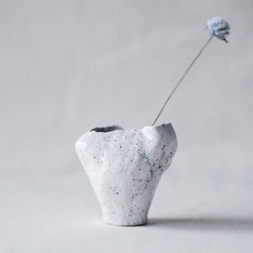 生長 / 手捏小花瓶 / V