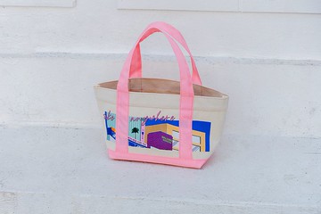 藍天：托特包粉色