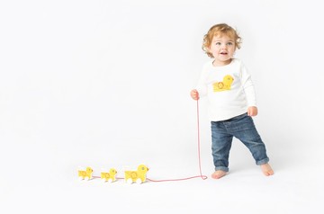 小黃鴨。有機棉。T-Shirt。包屁衣。連身衣。英國皇室選用