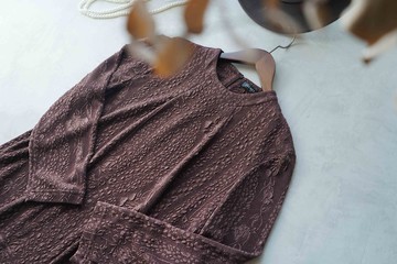 尋寶古著-新藝術圖騰風格深棕色立體織紋上衣