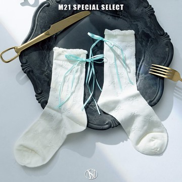 MISS 21 The Ribbon!甜美蝴蝶結壓紋緞帶蝴蝶結純色中筒襪－米白