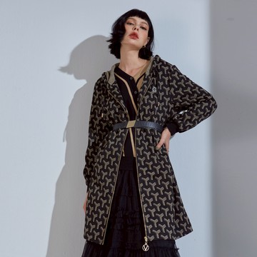 CLL巧玲瓏 滿版印花長版連帽外套 3897335