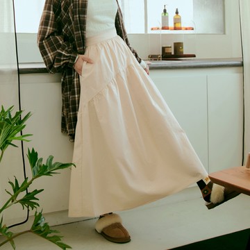 OB嚴選 日系抓皺弧形剪裁後鬆緊腰長裙 《CA2867》日系/大尺碼/現貨/女裝