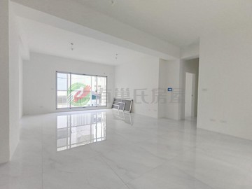 鐵路綠園道近東門全新一層一戶大三房雙平車豪廈｜台南市東區光華街