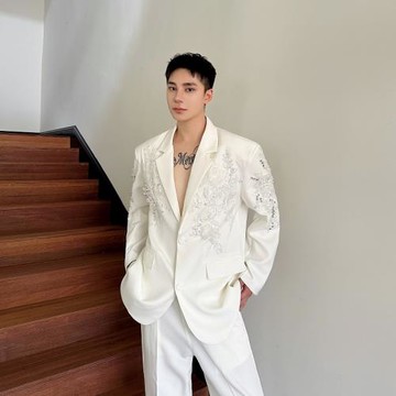 秋季輕奢高定走秀款手工鉆石亮片繡花重工藝白色休閑西服外套高級