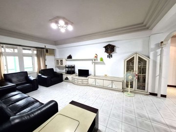 佛公國小旁電梯4房華廈｜高雄市前鎮區佛道路