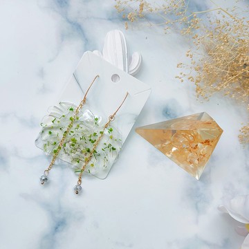 綠色天堂-夏日沁涼滿天星不凋花樹脂耳環 銀耳鈎 可改夾式