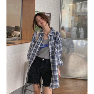 大碼藍白格子襯衫女設計感小眾夏復古寬松長袖防曬衫薄款開衫外套