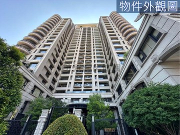 精銳海德一號｜文心森林公園視野帝王戶｜四房雙平車｜台中市南屯區惠文路