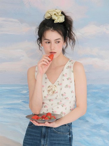 MintCheese 立体手工花法式v领背心上衣