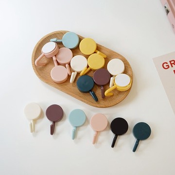 ins莫蘭迪色小掛鉤宿舍門后貼墻掛鉤墻上免打孔無痕粘鉤