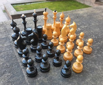 80 年代復古蘇聯比賽級配重西洋棋組 — 大型木製棋子