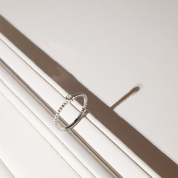 單鑽包鑲純銀尾戒/鋯石 925銀戒指 輕珠寶 韓系戒指 質感銀飾