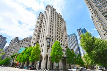 聯聚仁愛｜歌劇院景觀｜雙平車｜台中市西屯區惠來路二段