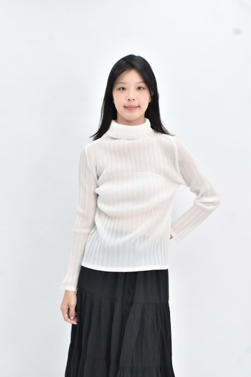 (S) pleats please 蒿領白色長袖上衣