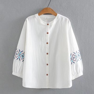 AKARA 工匠刺繡棉麻簡單圓領長袖襯衫 ( 春秋 3XL有 顯瘦身剪裁 中大尺碼 )