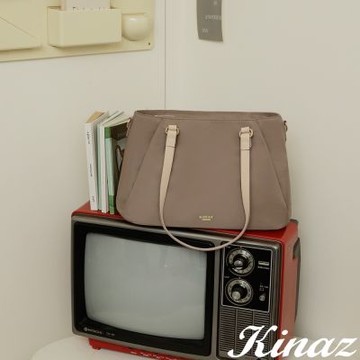 KINAZ 大容量多袋輕量防潑水尼龍肩背斜背托特包-柔光輕棕-輕褶系列