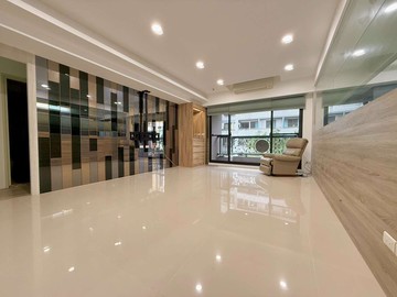 專任!!五期森林公園四房三平車｜台中市南屯區大進街