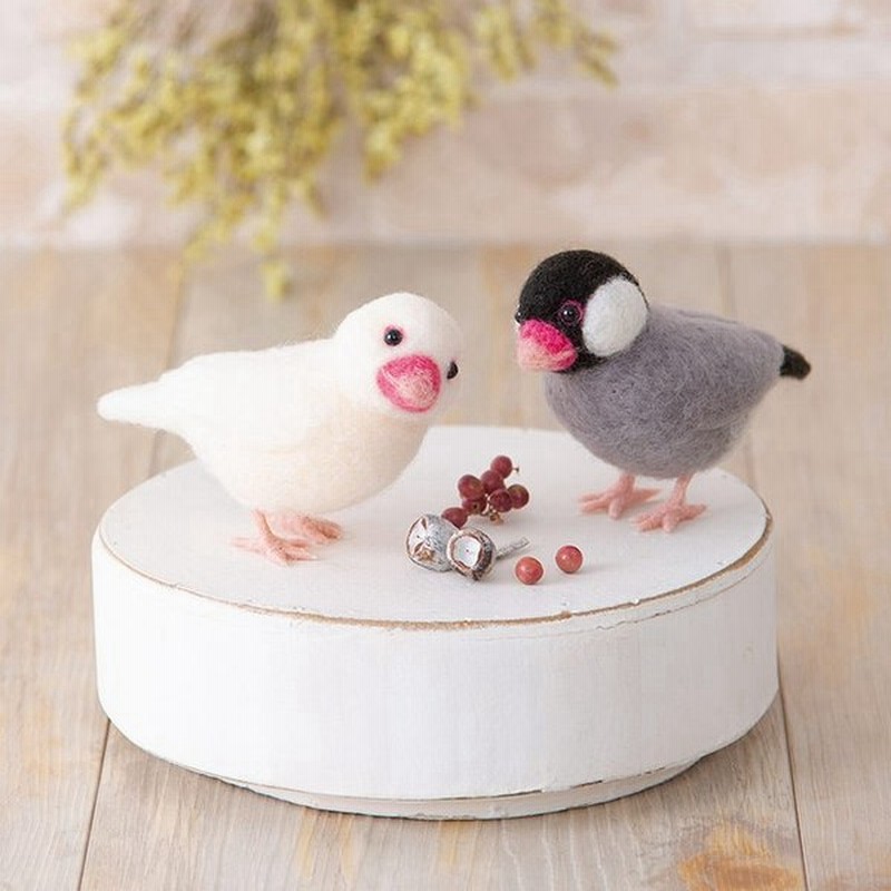 ハマナカ アクレーヌでつくるかわいい小鳥 桜文鳥と白文鳥 H441 526 クラフト 手芸キット 羊毛フェルト フェルト マスコット 通販 Lineポイント最大0 5 Get Lineショッピング