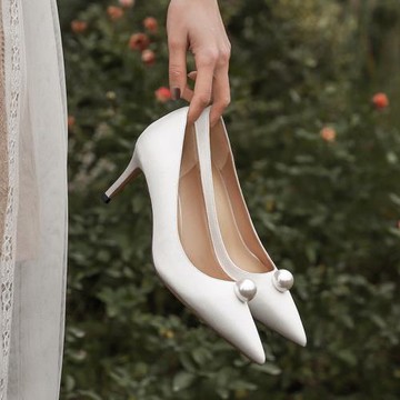 2025年新款珍珠尖頭高跟鞋女細跟單鞋女紅色新娘鞋伴娘白色婚紗鞋
