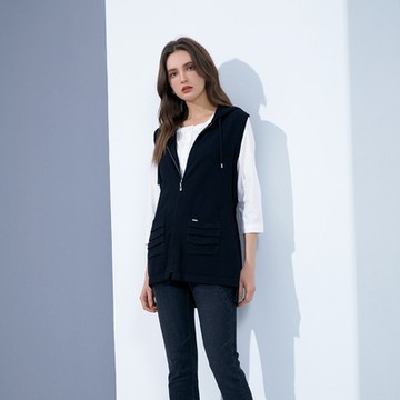 JIN HWA 今譁 詹譁霓 純色時尚氣質上衣 P0071