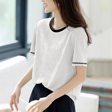 【LANNI 藍尼】★黑白撞色壓紋短袖上衣(女上衣/休閒/短袖/T恤)