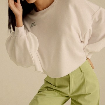 OB嚴選 時髦打褶拋袖刺繡標語短版上衣 《AB19033》現貨/女裝/時髦