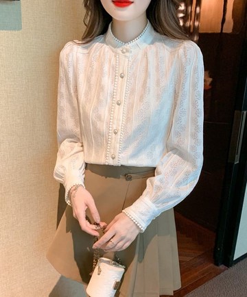 蕾絲時尚半高領打底上衣