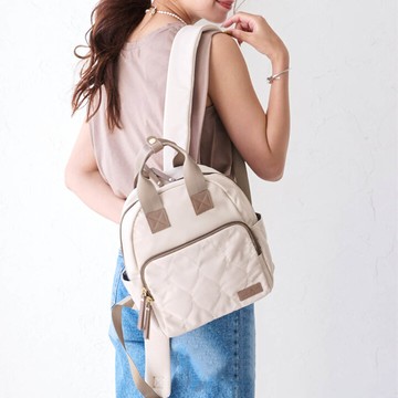 日本 LIZDAYS - 6口袋輕量絎縫時尚小巧後背包-米x杏